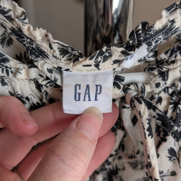 Flowy GAP Boho Top - Picture 3 of 6